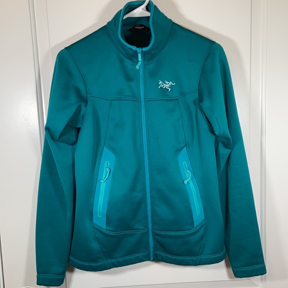 Arc'teryx Arenite Jacket - Picture 2 of 5